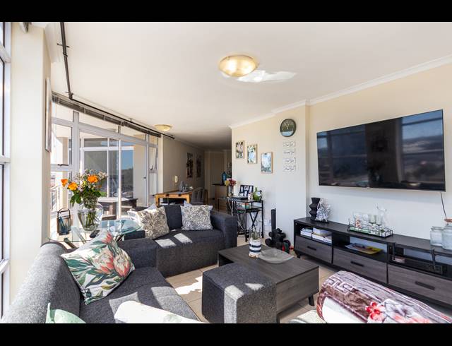 3 BEDROOM APARTMENT FOR SALE IN BEACHFRONT